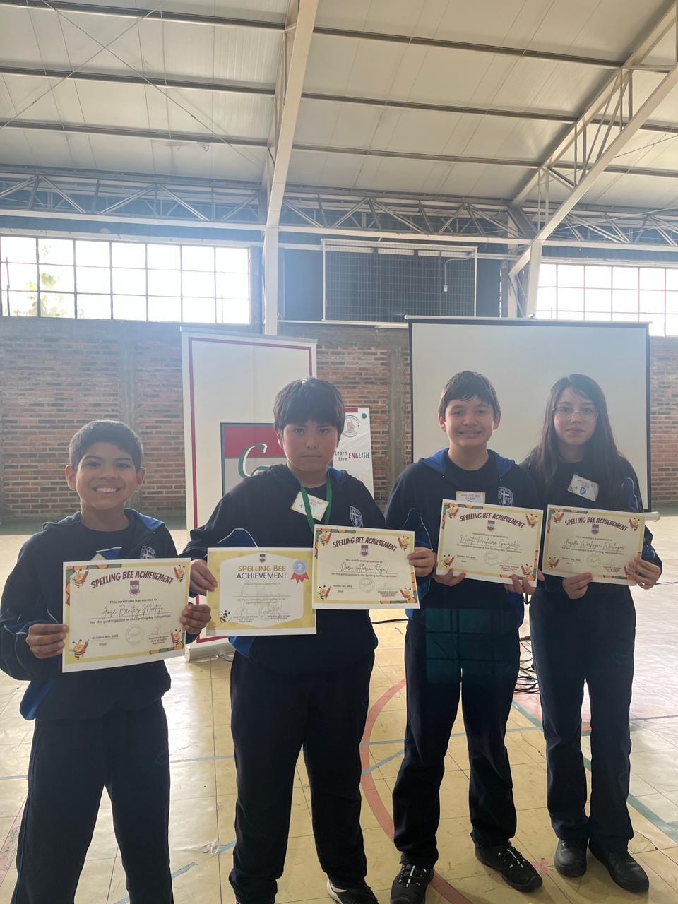 Estudiantes participan en «Spelling Bee» en Colegio Alborada de Linares