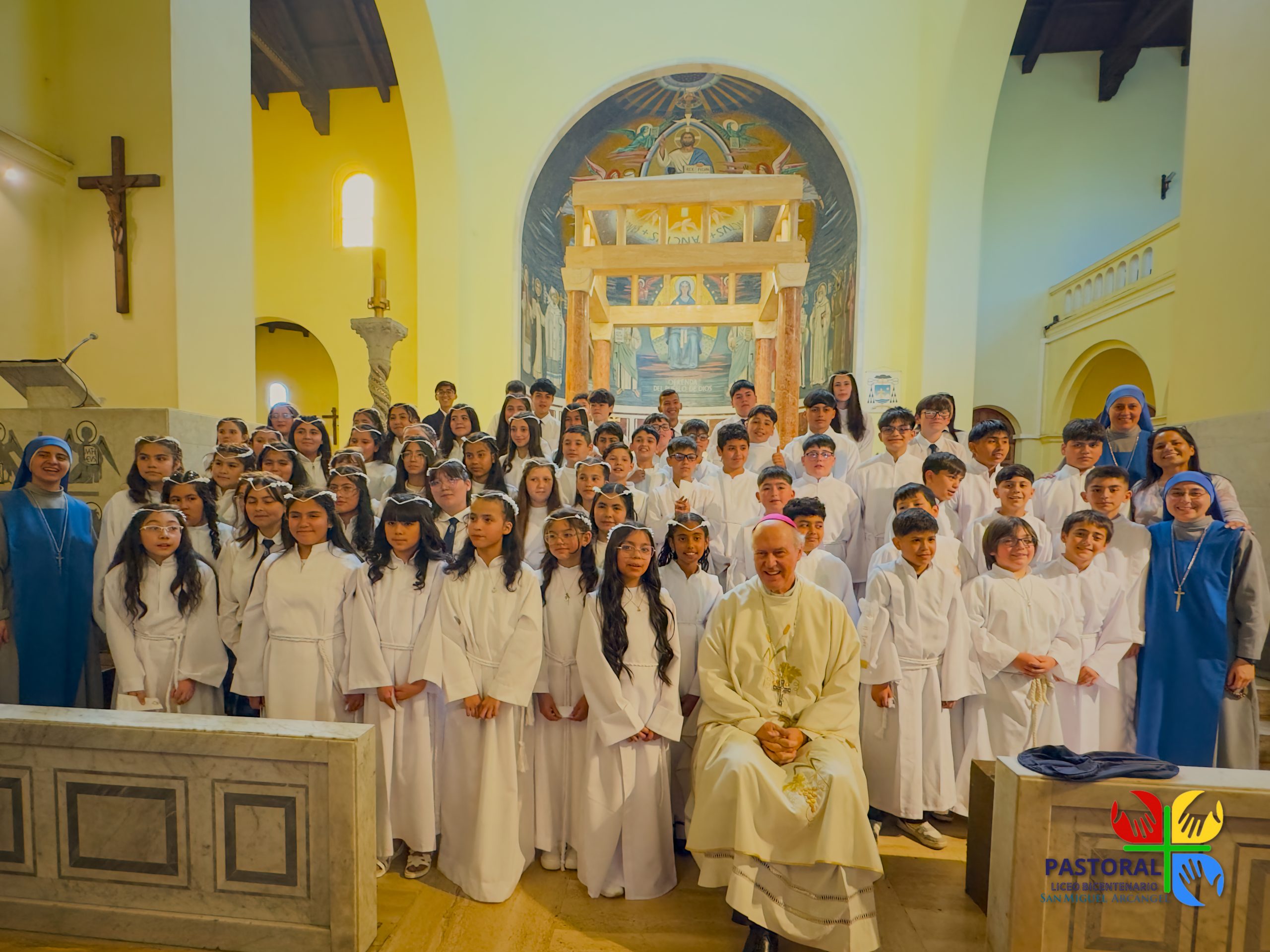 ¡Celebramos con gozo la Primera Comunión de nuestros estudiantes!