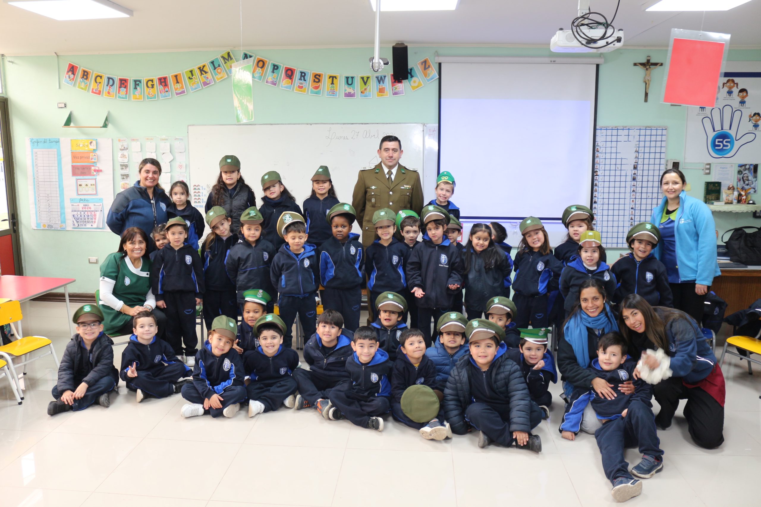 Conmemoración del Día del Carabinero en nuestra comunidad educativa